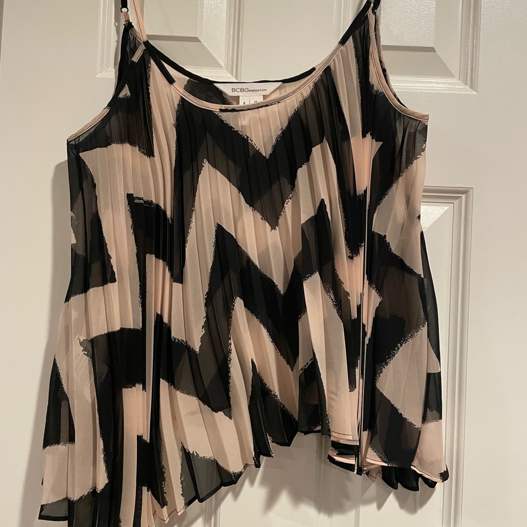Patterned Flowy Tank
